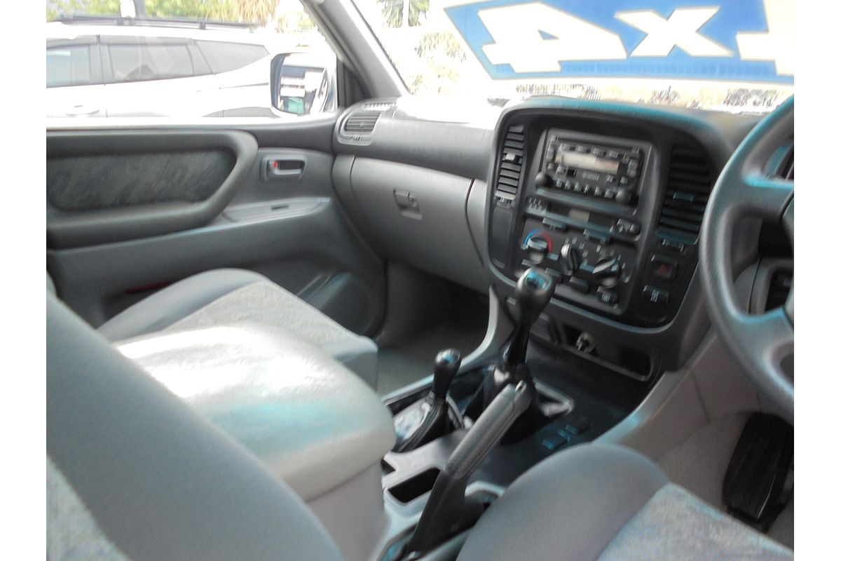 2002 Toyota Landcruiser GXL HDJ100R