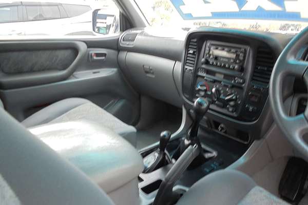 2002 Toyota Landcruiser GXL HDJ100R