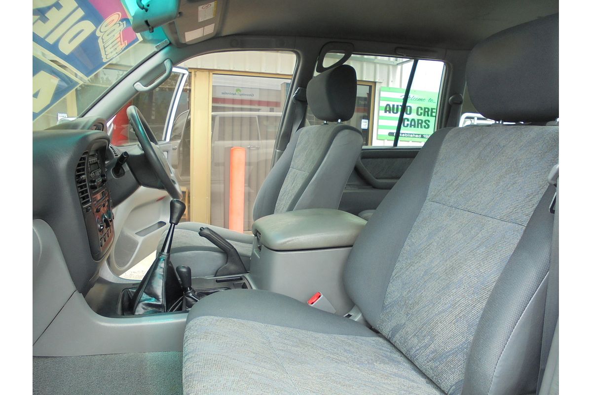 2002 Toyota Landcruiser GXL HDJ100R