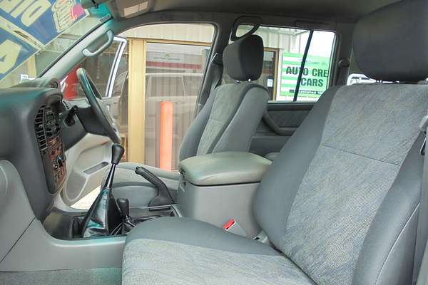 2002 Toyota Landcruiser GXL HDJ100R