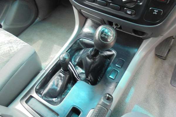 2002 Toyota Landcruiser GXL HDJ100R