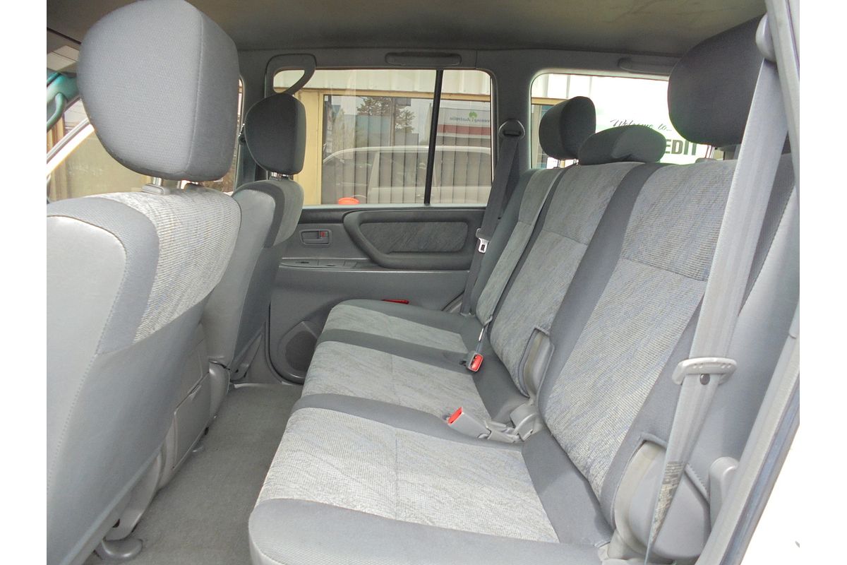 2002 Toyota Landcruiser GXL HDJ100R