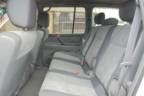 2002 Toyota Landcruiser GXL HDJ100R