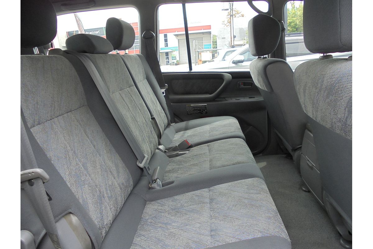 2002 Toyota Landcruiser GXL HDJ100R