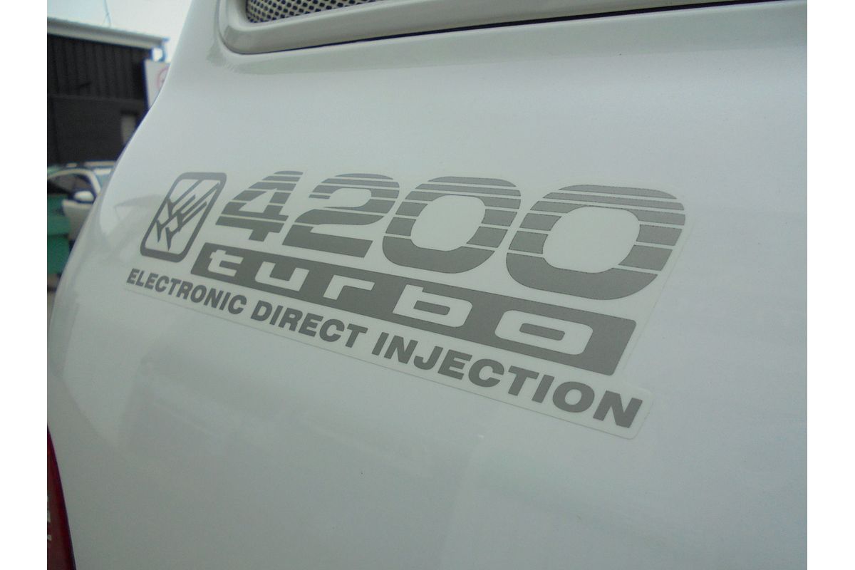 2002 Toyota Landcruiser GXL HDJ100R