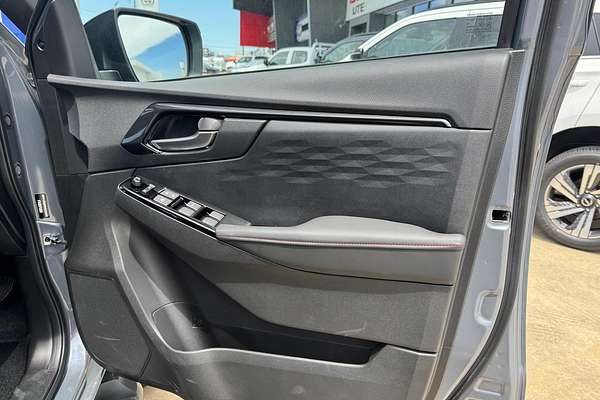 2025 Isuzu D-MAX X-TERRAIN 4X4