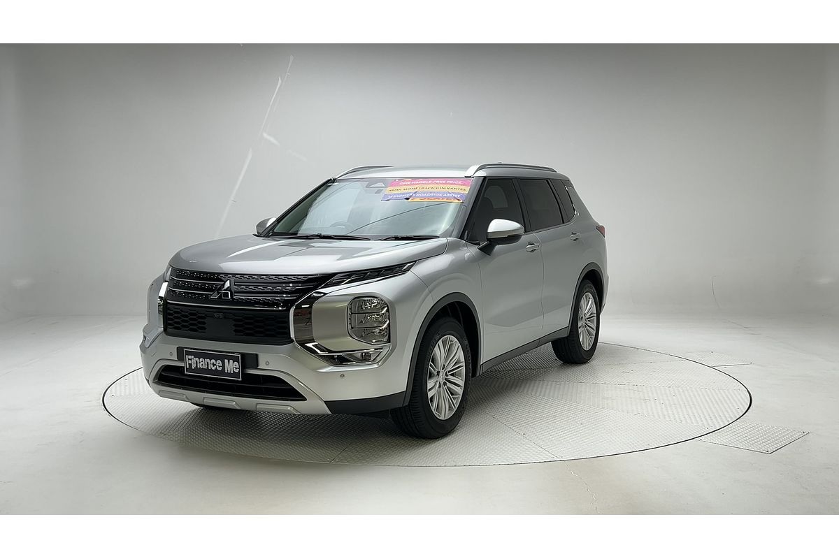 2024 Mitsubishi Outlander LS ZM