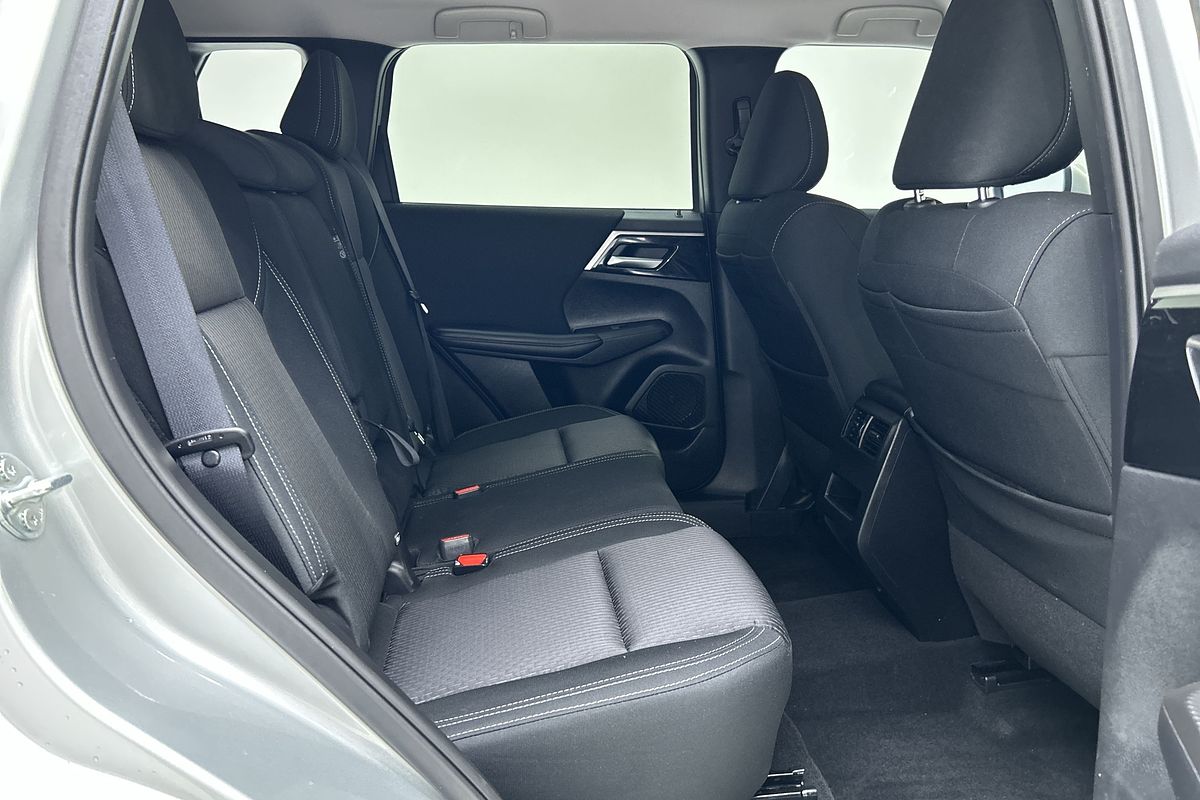 2024 Mitsubishi Outlander LS ZM