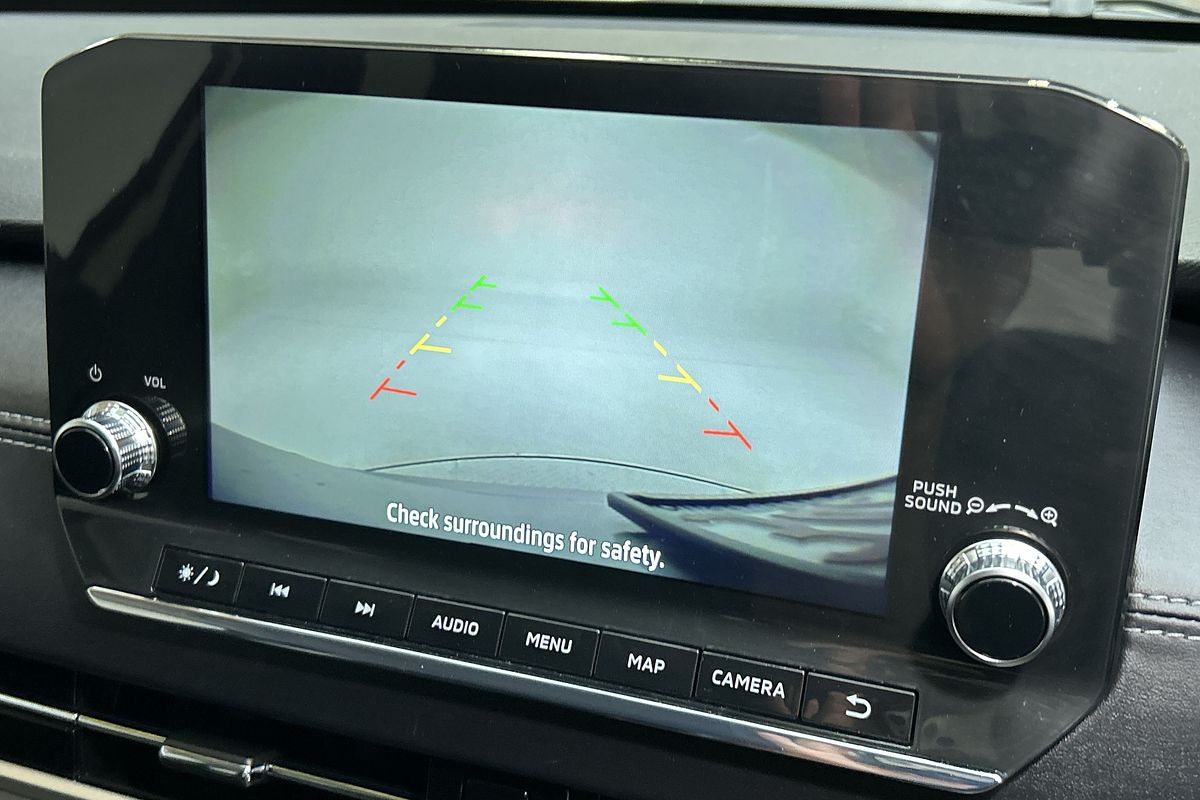 2024 Mitsubishi Outlander LS ZM