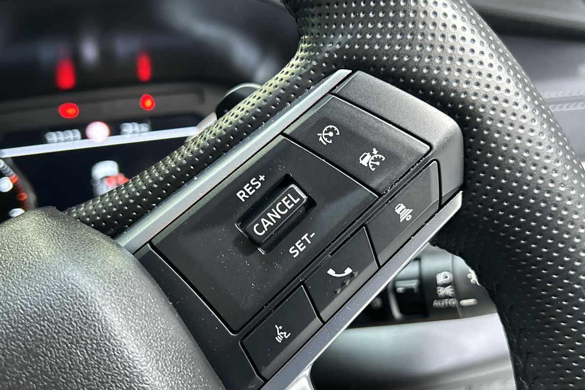 2024 Mitsubishi Outlander LS ZM