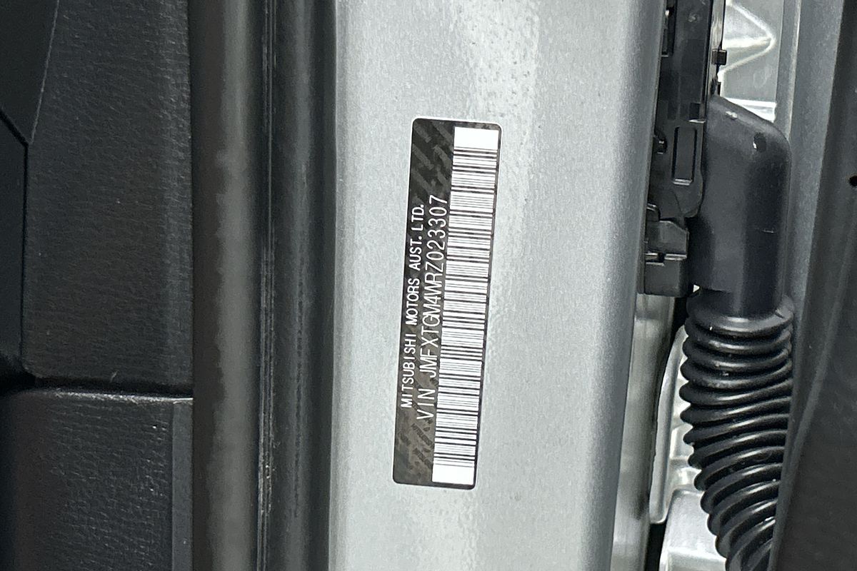 2024 Mitsubishi Outlander LS ZM