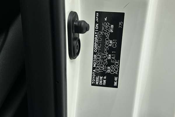 2022 Toyota Hiace GDH300R LWB