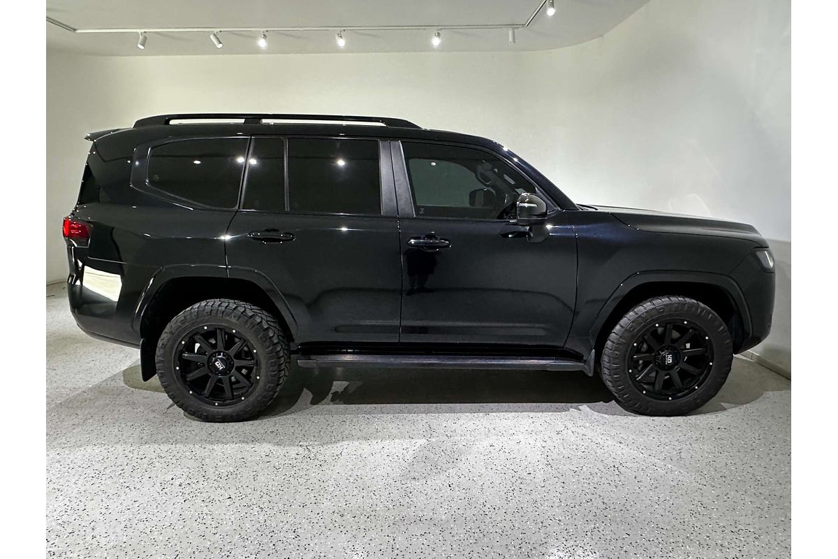 2022 Toyota Landcruiser VX FJA300R