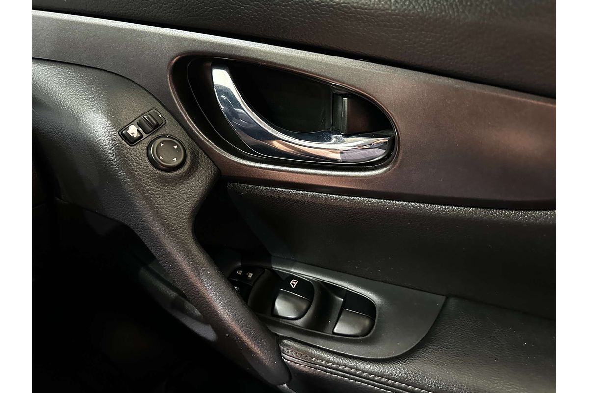 2017 Nissan X-TRAIL ST T32