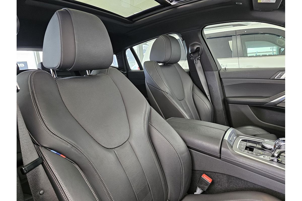 2021 BMW X6 xDrive30d M Sport G06