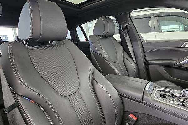 2021 BMW X6 xDrive30d M Sport G06