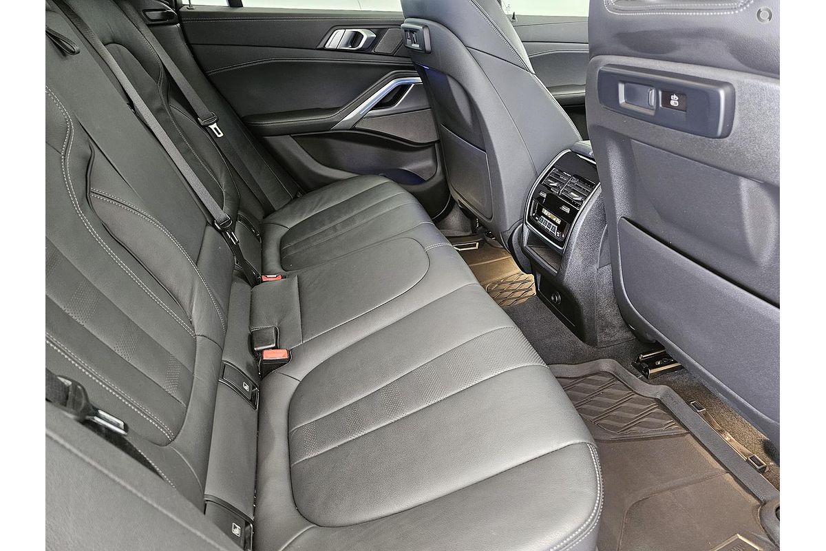 2021 BMW X6 xDrive30d M Sport G06