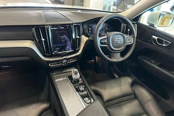2023 Volvo XC60 Ultimate B5 Bright