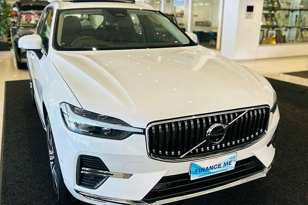 2023 Volvo XC60 Ultimate B5 Bright