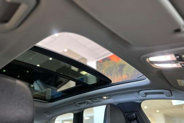 2023 Volvo XC60 Ultimate B5 Bright