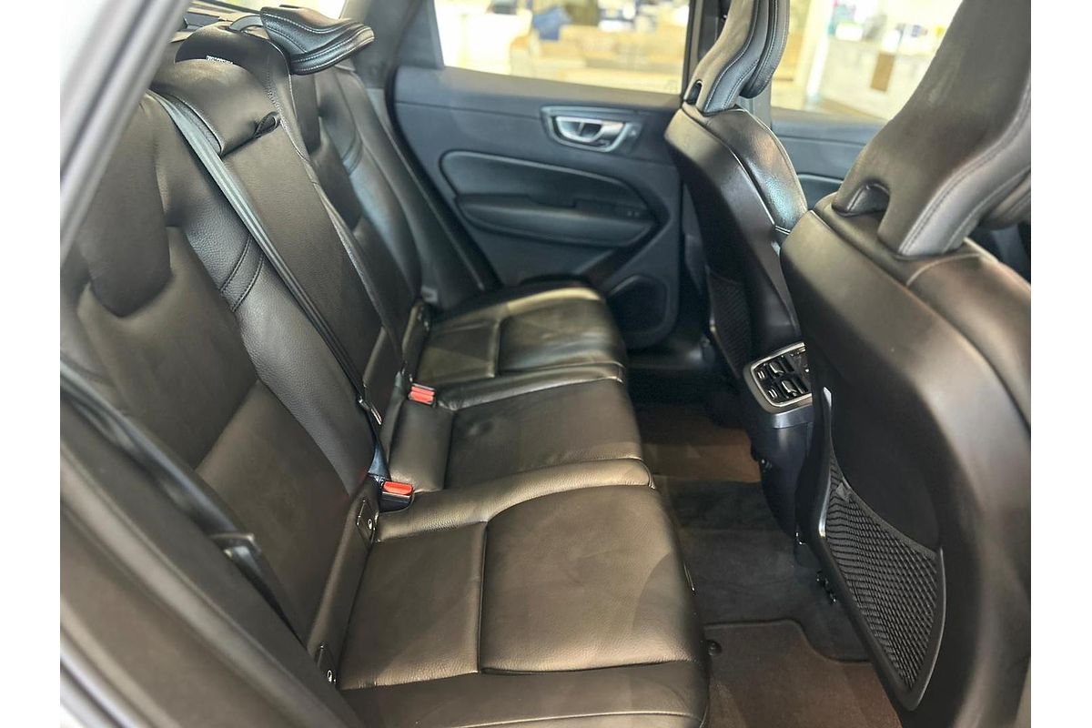 2023 Volvo XC60 Ultimate B5 Bright