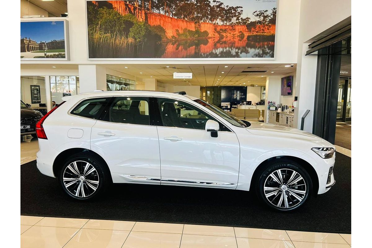 2023 Volvo XC60 Ultimate B5 Bright