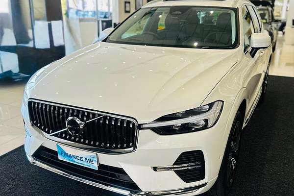 2023 Volvo XC60 Ultimate B5 Bright
