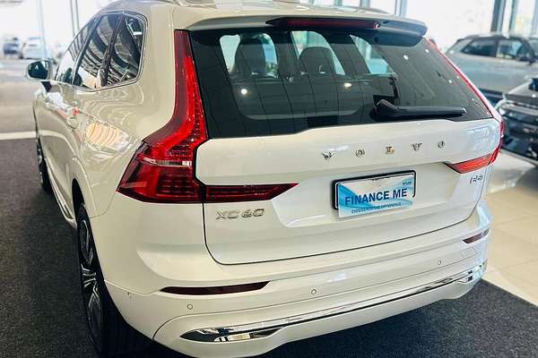 2023 Volvo XC60 Ultimate B5 Bright