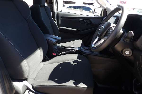 2025 Isuzu D-MAX SX 4X4