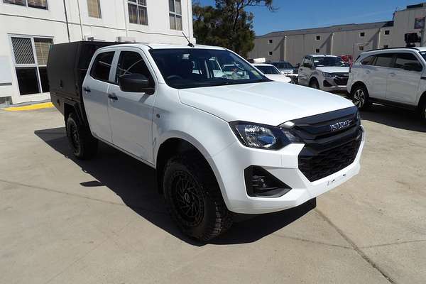 2025 Isuzu D-MAX SX 4X4