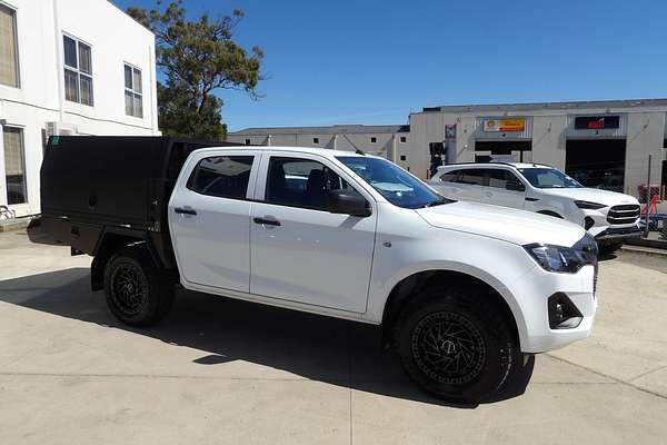 2025 Isuzu D-MAX SX 4X4