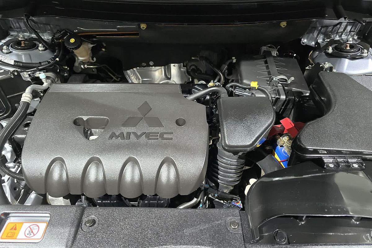 2019 Mitsubishi Outlander ES ZL