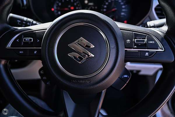 2025 Suzuki Swift Hybrid UZ