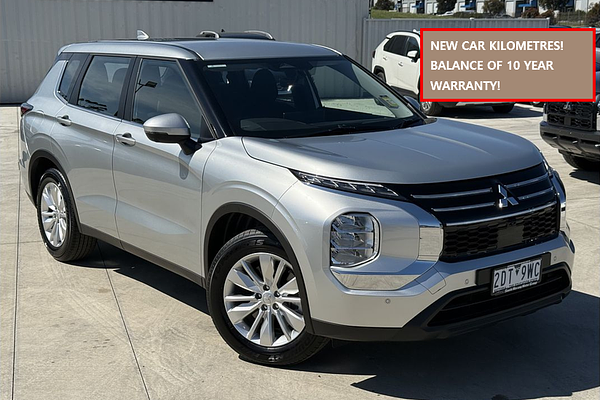 2025 Mitsubishi Outlander ES ZM