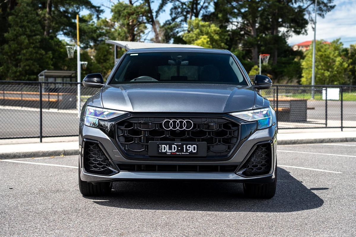 2025 Audi Q8 55 TFSI S line F1