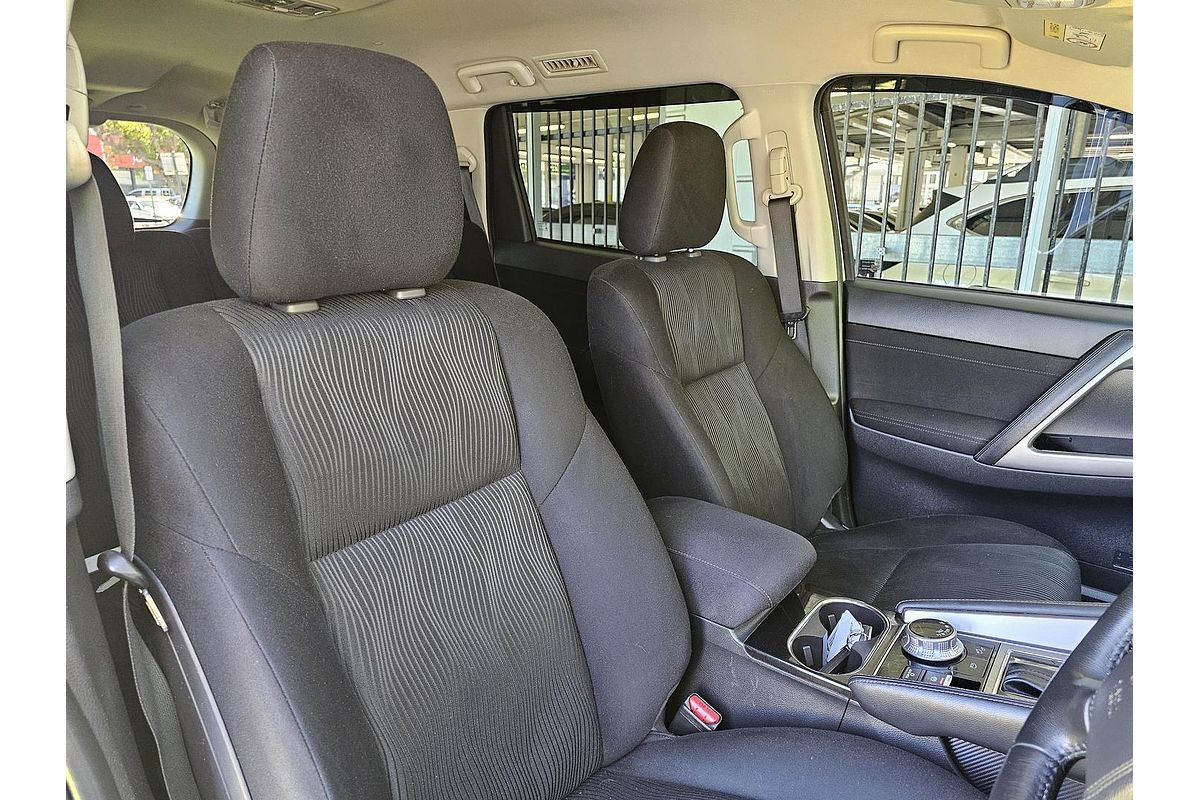 2021 Mitsubishi Pajero Sport GLS QF