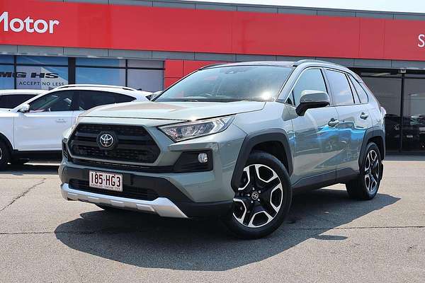 2019 Toyota RAV4 Edge AXAA54R