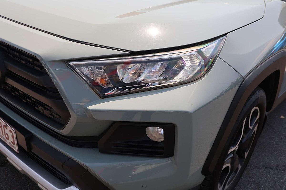 2019 Toyota RAV4 Edge AXAA54R