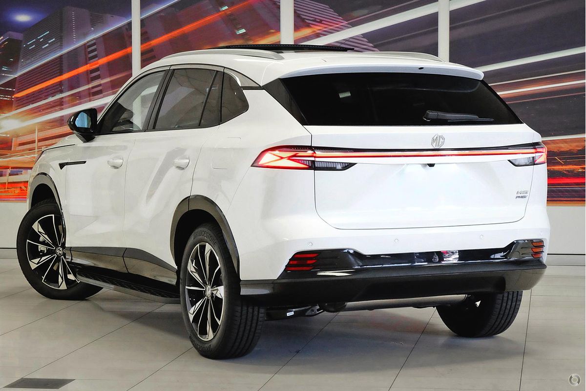 2025 MG HS Super Hybrid Essence AS33P