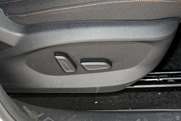 2025 MG HS Vibe AS33