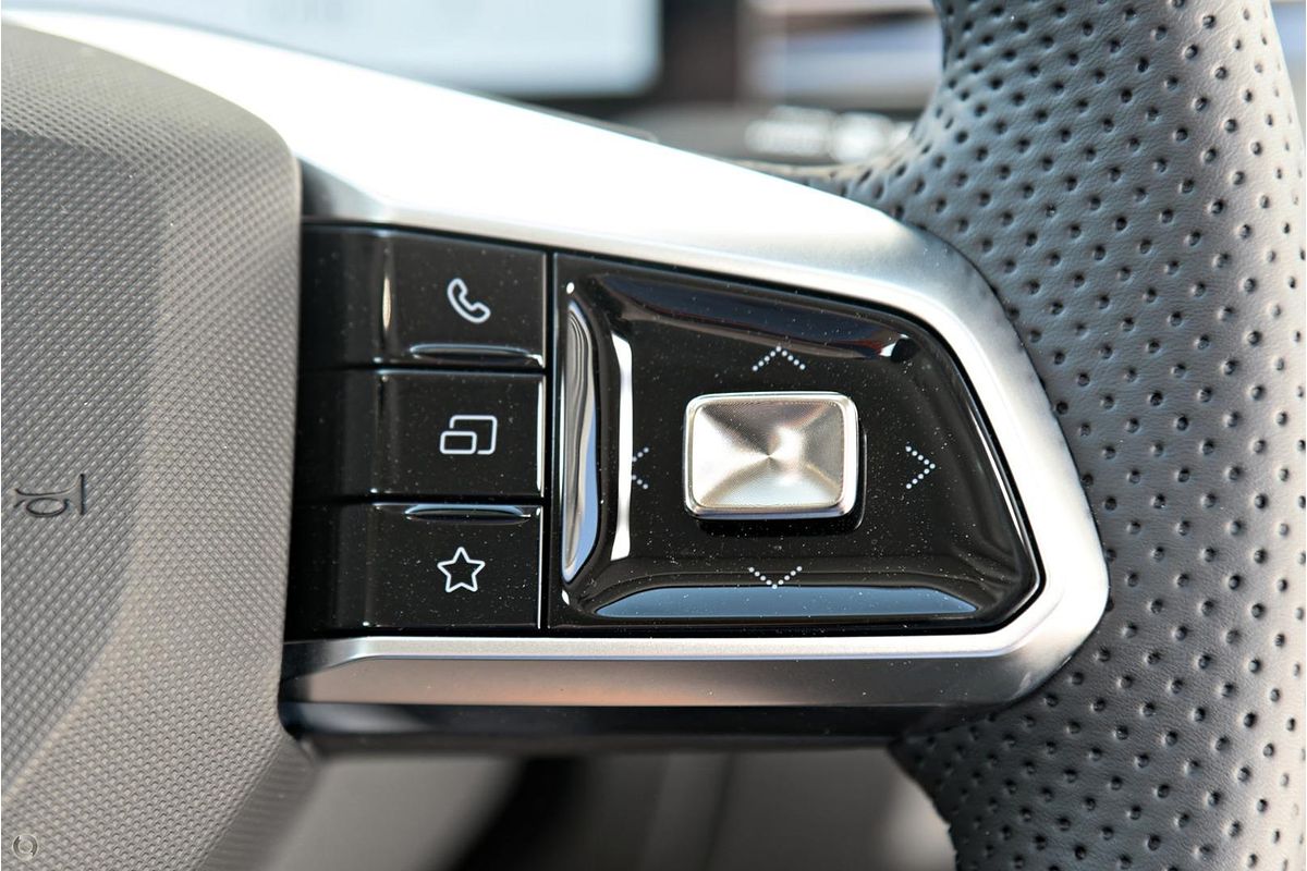 2025 MG HS Vibe AS33