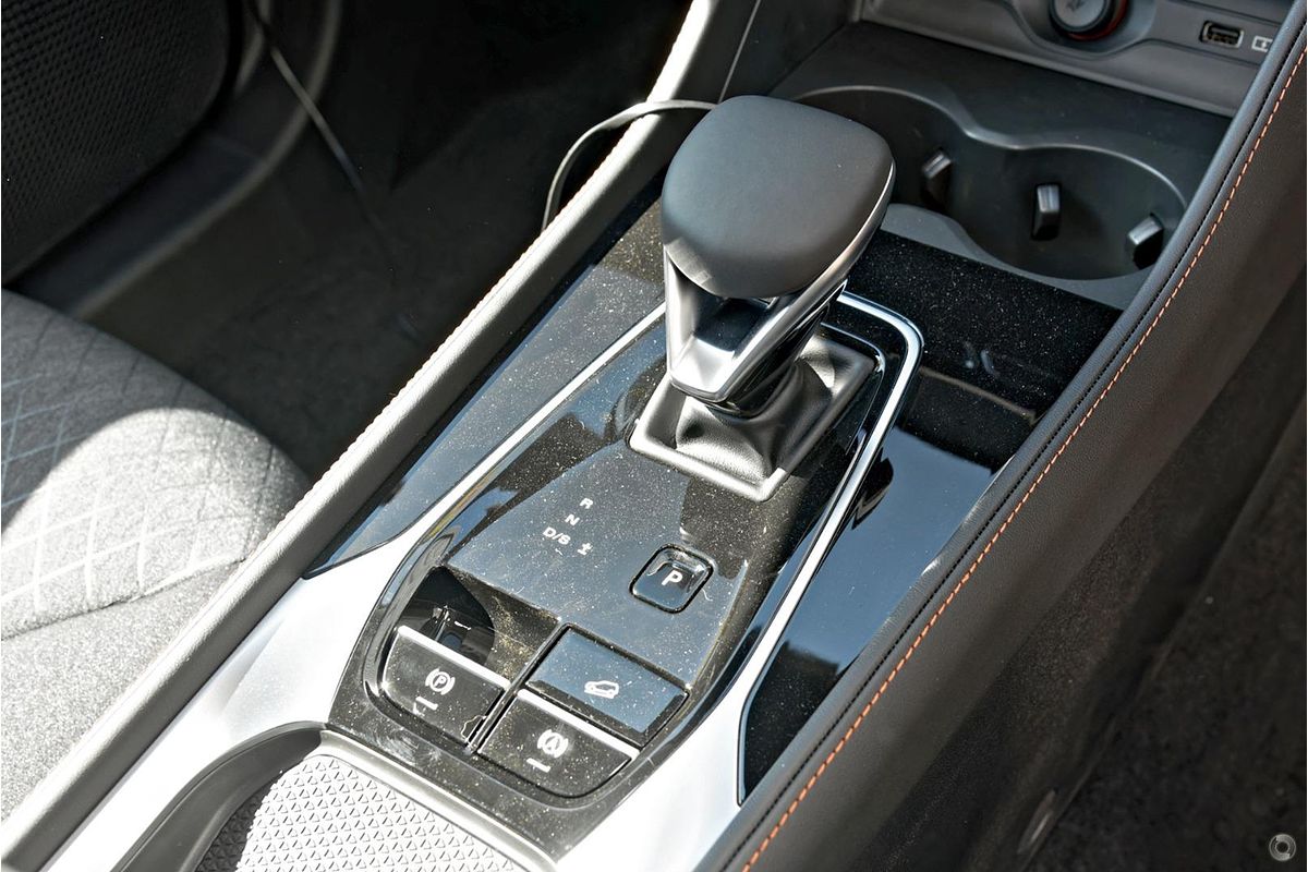 2025 MG HS Vibe AS33