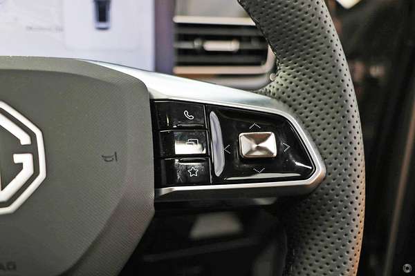 2024 MG HS Excite AS33