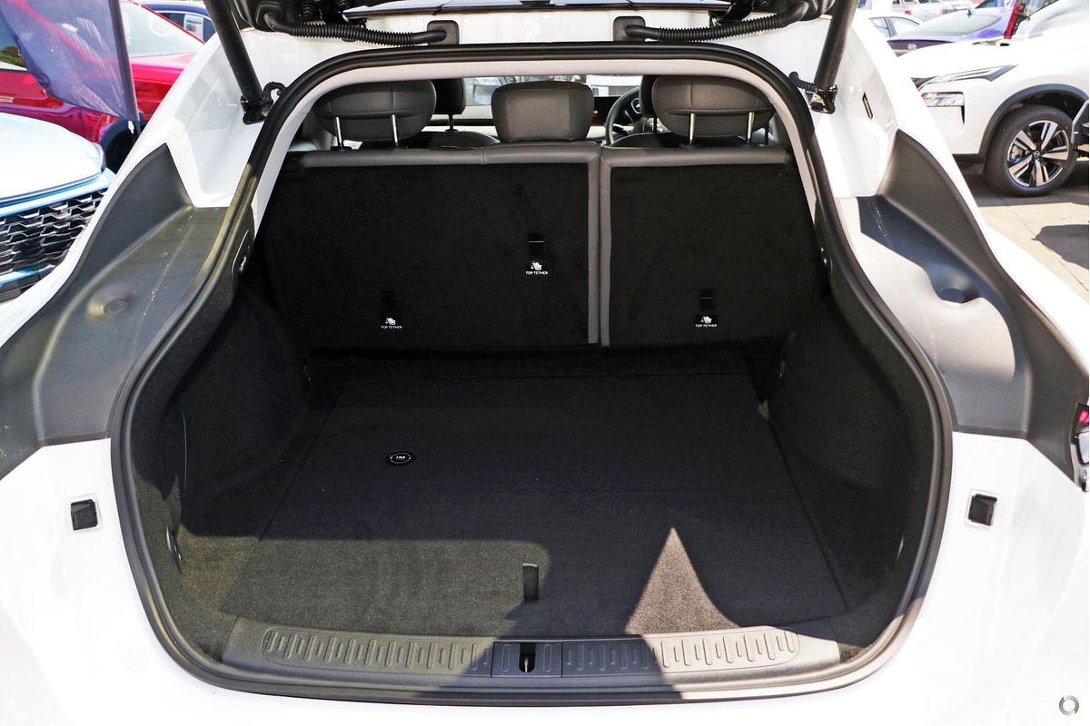 2025 MG IM6 Premium S12L