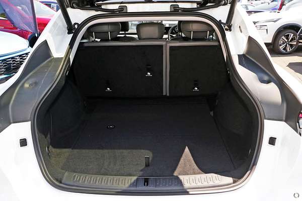 2025 MG IM6 Premium S12L