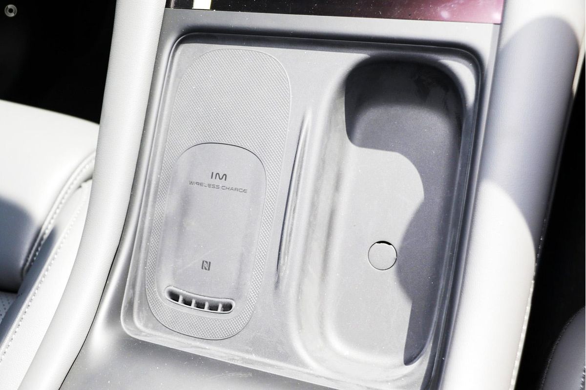 2025 MG IM6 Premium S12L