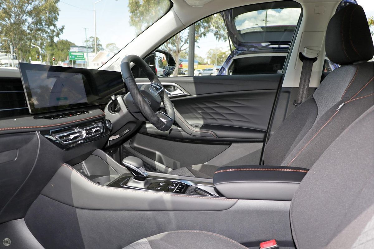 2025 MG HS Vibe AS33