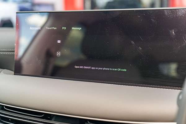 2025 MG IM5 Premium P12L