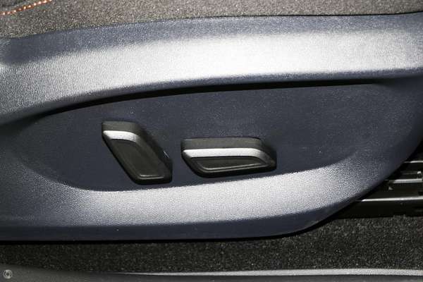 2025 MG HS Vibe AS33