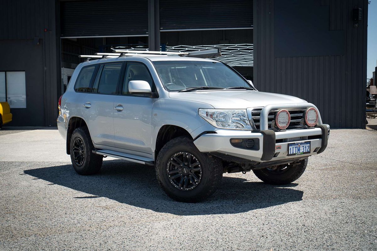2011 Toyota Landcruiser GXL VDJ200R